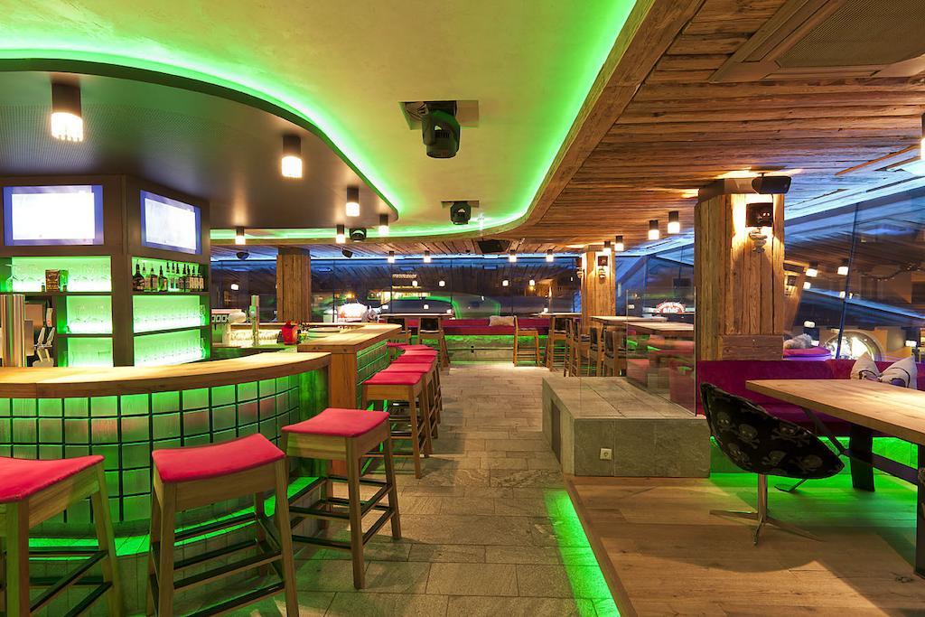 迈尔霍芬 Harakiri Partyhouse酒店 外观 照片